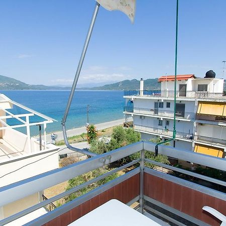 Valkaniotis Apartments 卢特拉艾季普苏 外观 照片