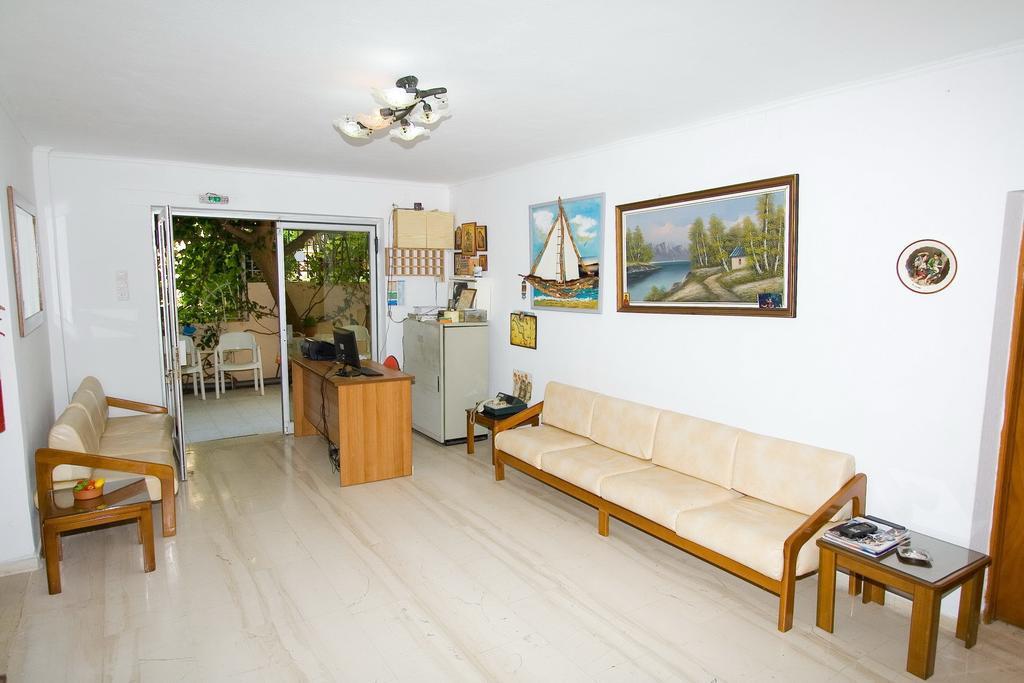 Valkaniotis Apartments 卢特拉艾季普苏 外观 照片
